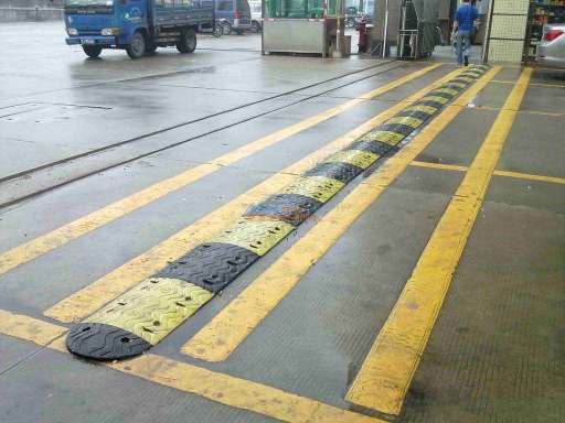 選擇恒則遠交通設施，享受優質優惠的陜西減速帶