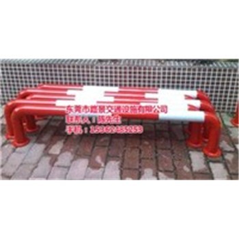 道路隔離公路護(hù)欄的作用與類型解析